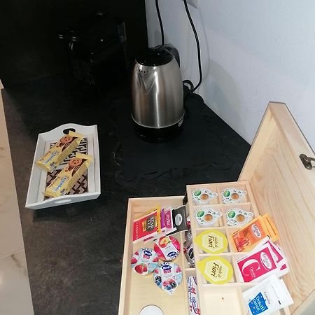 Fiumicino Aeroporto Casa Vacanze Orchidea מראה חיצוני תמונה